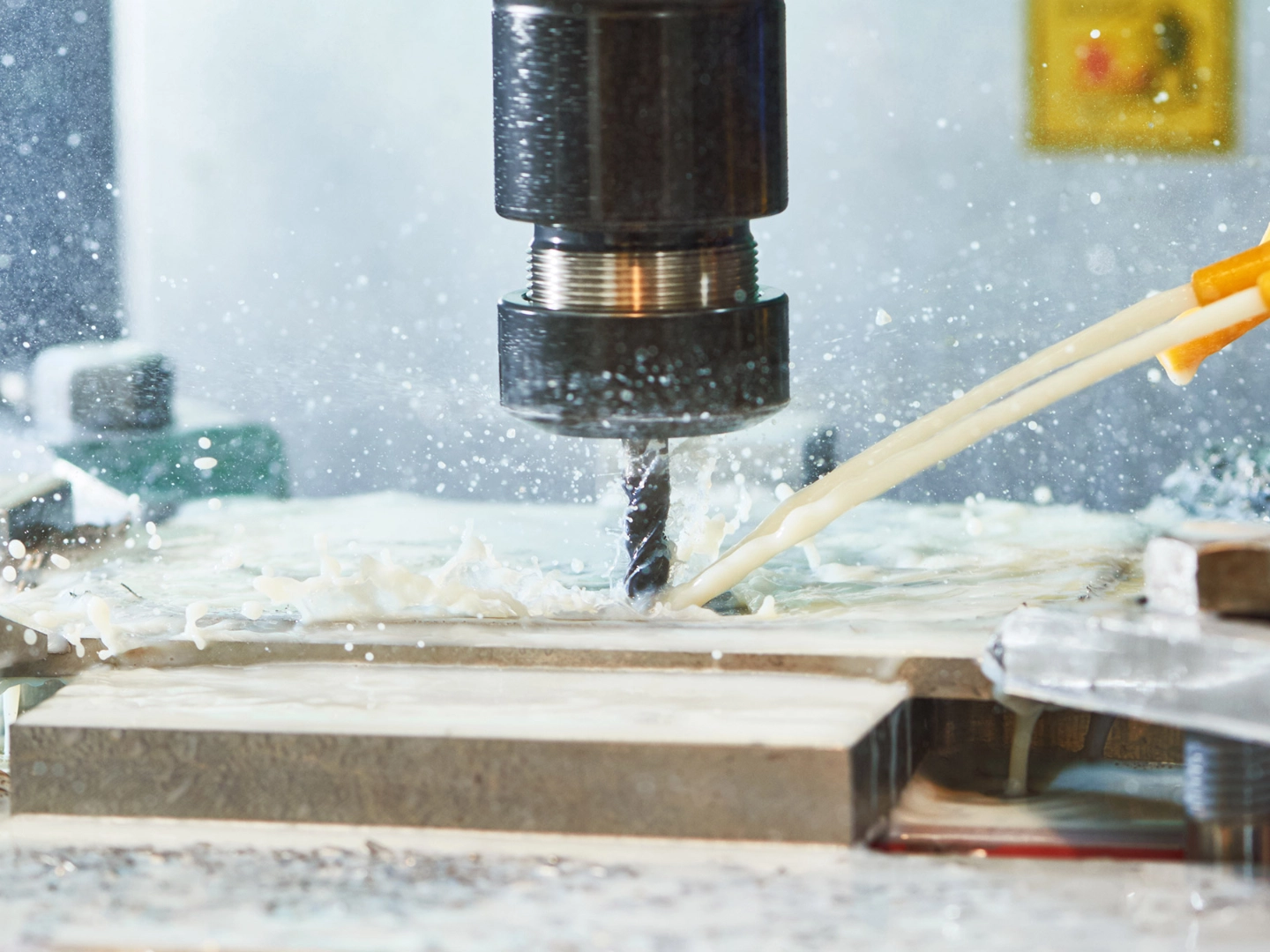 Kühlung und Schmierung einer Fräßmaschine