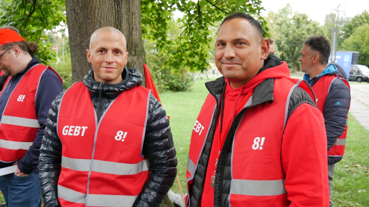 Die Allgäuer Teilnehmer*innen bei der verhandlungsbegleitenden Aktion in Nürnberg am 15.09.2022