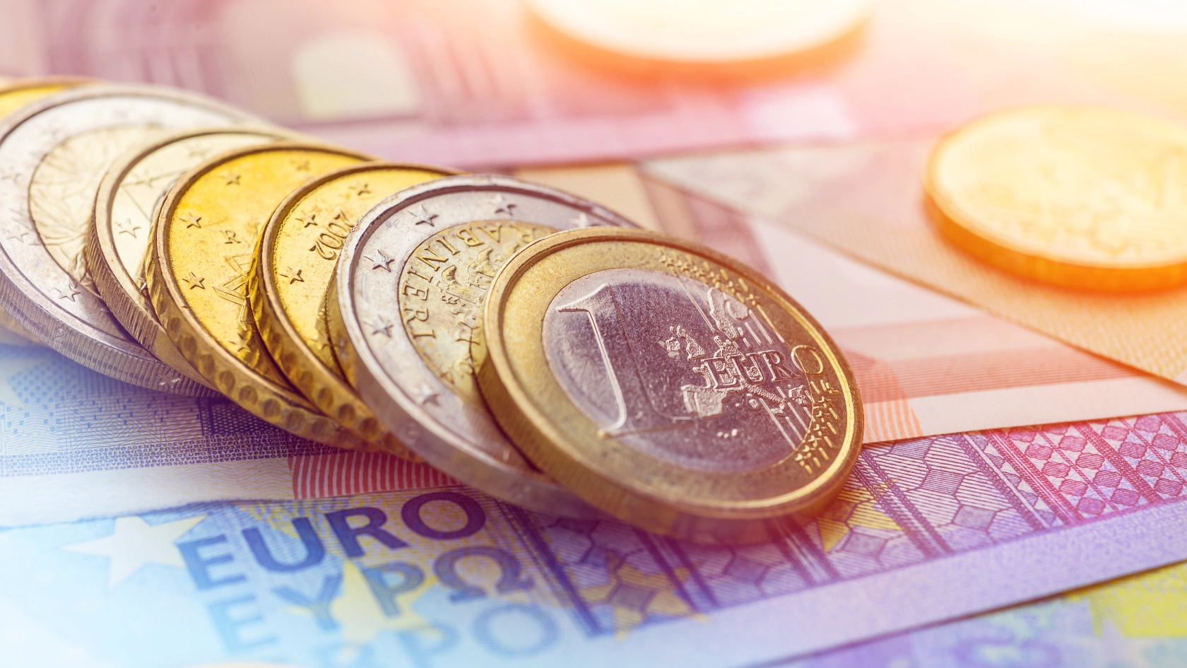 Bargeld auf einem Haufen