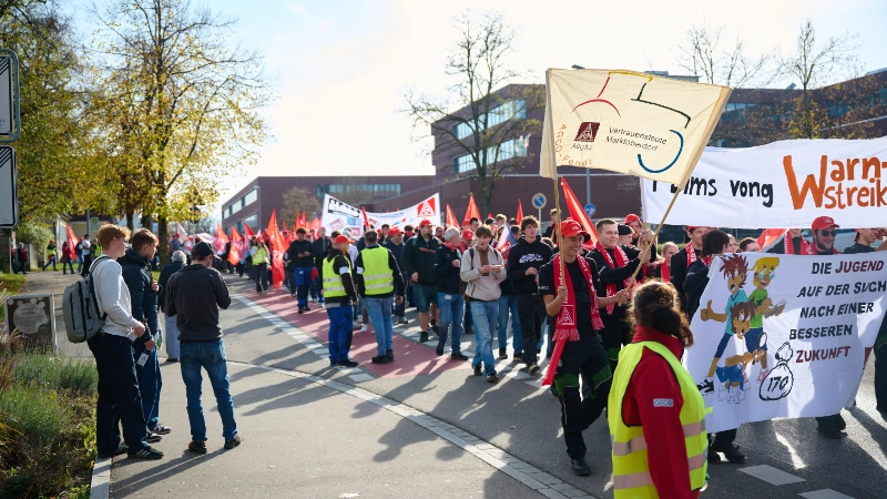2024-11-06_Azubi-Warnstreik1